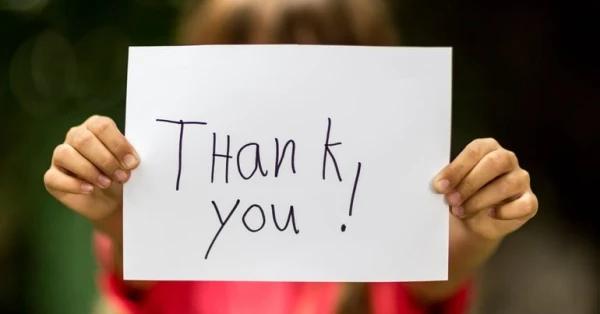 في موسم الأعياد: كيف تعلم أطفالك الامتنان؟ 