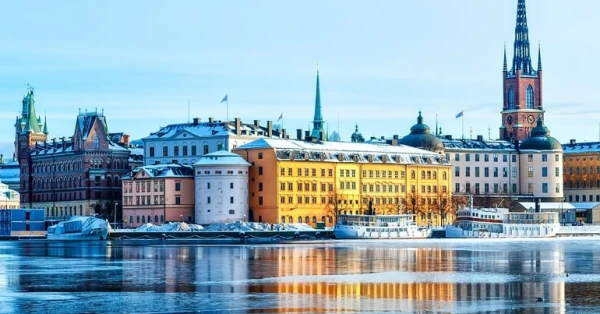 كنوز السويد: تجارب لا تُنسى في مملكة الشمال الاسكندنافية 