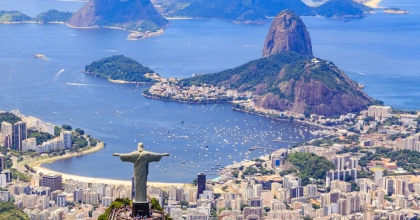 البرازيل من الأعلى: استكشاف ريو دي جانيرو من جبل كوركوفادو 