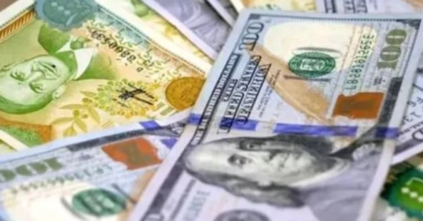 سعر الدولار واليورو مقابل الليرة السورية في دمشق وحلب والحسكة وإدلب 