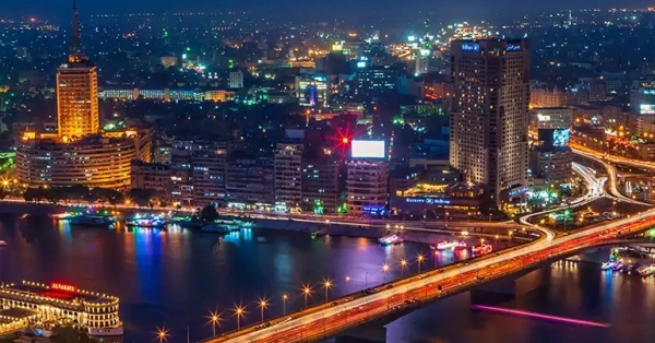 القاهرة ليلاً: أماكن سهر تناسب كل الأذواق 