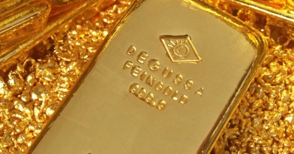 ارتفاع سعر أونصة الذهب عالميًا وانخفاض الفضة بعد قفزة تاريخية 