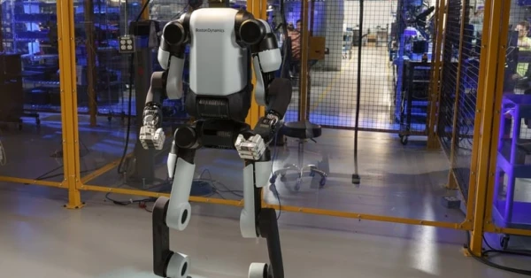 بوسطن ديناميكس تتعاون مع Google DeepMind لتطوير روبوت أطلس الذكي 