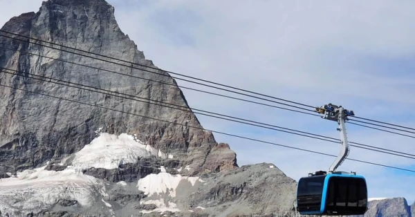تليفريك جبل ستيشن في سويسرا: إطلالات الألب من الأعلى 
