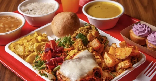 مطاعم نباتية عالمية: تجربة طعام صحية تجذب السياح 