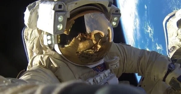 كيف تؤثر قوى التسارع العنيفة على صحة رواد محطة الفضاء الدولية؟ 