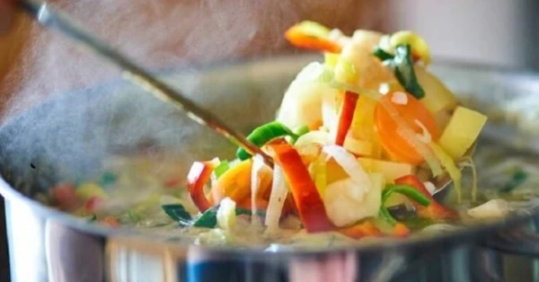 مخاطر الأطعمة الحارة جداً والمشروبات الساخنة 