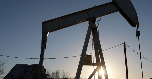 ارتفاع أسعار النفط مع تصاعد التوترات الإيرانية والتهديدات الأمريكية 