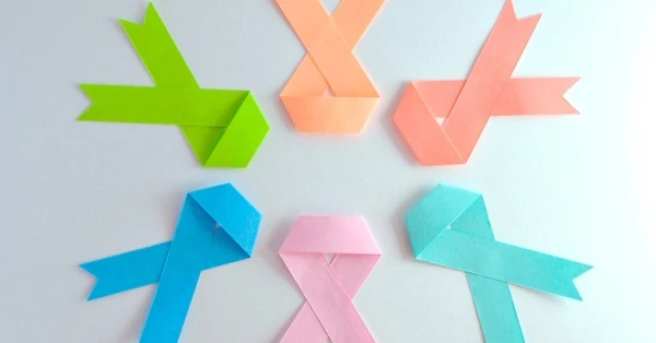 10 خرافات حول السرطان: براءة صباغة الشعر والهواتف الذكية 