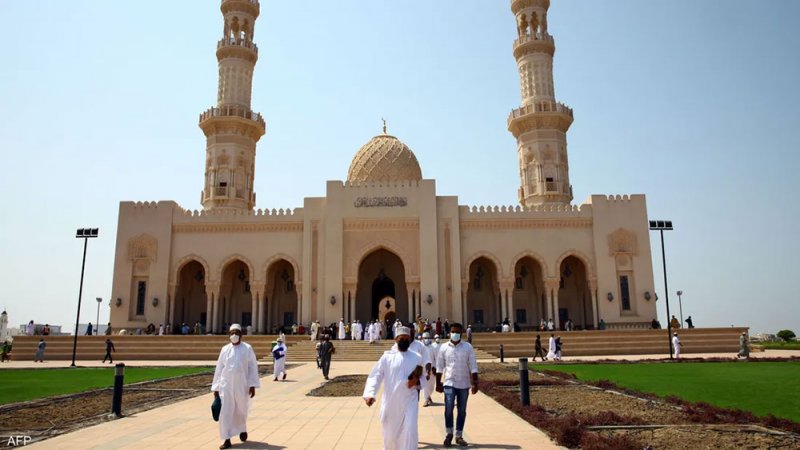 الشرطة العمانية: وفاة 4 بإطلاق نار قرب مسجد