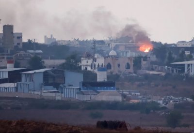 قتلى وجرحى بقصف إسرائيلي على مدرسة نازحين في دير البلح