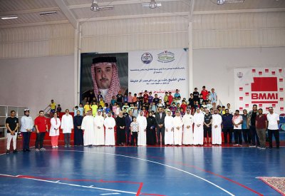 مدير إدارة البرامج الاجتماعية وشؤون المجتمع بمحافظة العاصمة يفتتح النشاط الصيفي لنادي سترة