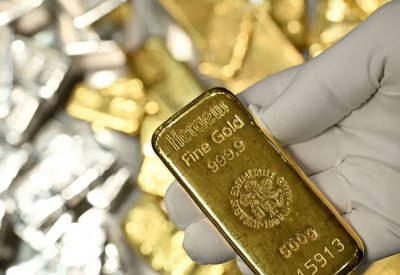 غموض الرسوم الجمركية يُعزز الطلب على الذهب كملاذ آمن