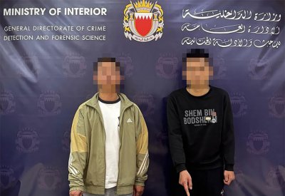 القبض على 4 آسيويين لقيامهم بسرقة مبالغ ومصوغات ذهبية تقدر بـ 40 ألف دينار من منزل بالرفاع