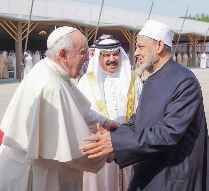 البابا فرنسيس.. إنجازات استثنائية لرجل "الأخوة الإنسانية"