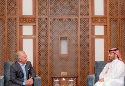 ولي العهد السعودي يستقبل ملك الأردن