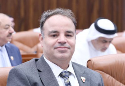 القانون الحالي يشجع بعض الشركات على إقالة البحرينيين