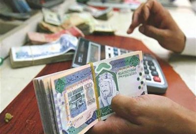 السعودية تزيد الإنفاق 5% بالربع الأول.. والإيرادات النفطية تنخفض 18%