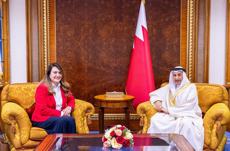 نائب رئيس مجلس الوزراء يؤكد متانة علاقات الصداقة القائمة بين البحرين وصربيا