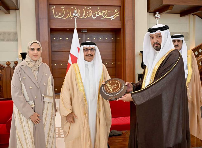 وزير الداخلية يشيد بنهج سمو ولي العهد رئيس الوزراء باستحداث برنامج "تقييم" وتبني مبادرات تطوير الخدمات