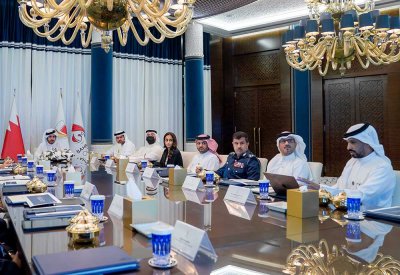 سمو الشيخ خالد بن حمد يطلع على التحضيرات الفنية لدورة الألعاب الآسيوية الثالثة للشباب