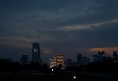 قطر تعلن إيقاف حركة الملاحة الجوية "مؤقتا"