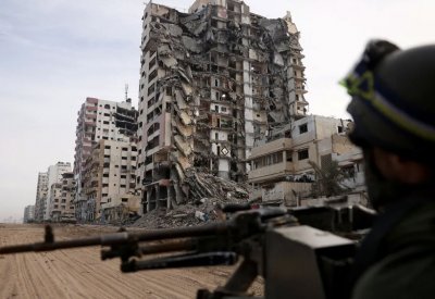 تقارير: انهيار مبنى مفخخ على جنود إسرائيليين في غزة