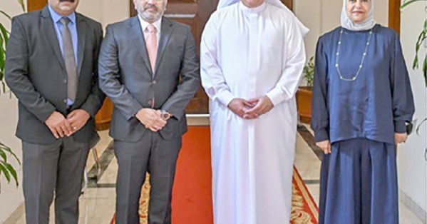 مجموعة لولو البحرين هايبرماركت تواصل دعمها لبرنامج ولي العهد للمنح الدراسية العالمية 