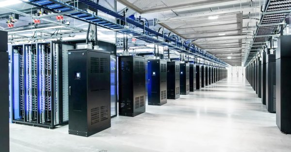 الذهب الجديد: ازدهار عقارات مراكز البيانات في دول الخليج