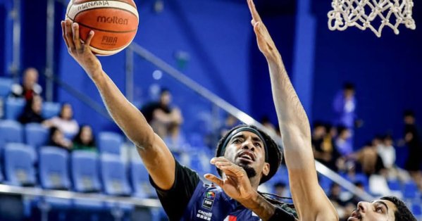 الزعيم المنامي يواصل عروضه القوية 