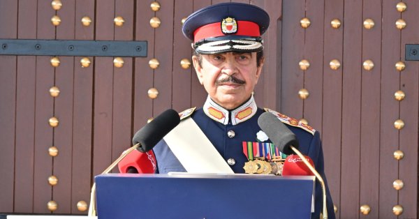 هذه الوزارة السيادية يستقيم أمرها بالولاء والإخلاص ويمس سمعتها ما هو عكس ذلك ولم ولن أسمح إلا بما يرفع شأنها ويصون مكانتها 