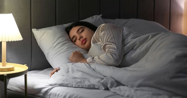 طبيب يكشف تأثير برودة الشتاء على نوم 