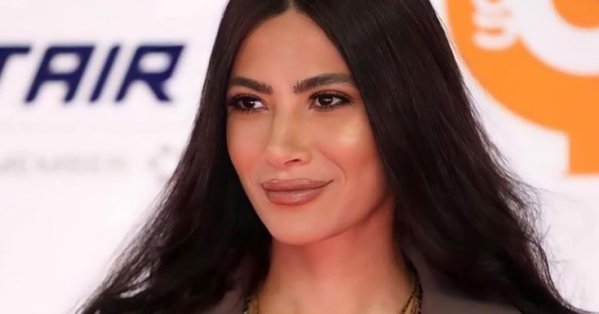 فارس أحلام الفنانة هدى المفتي 