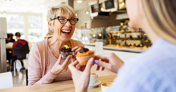 4 أسباب تدفعنا لاشتهاء الحلوى في الإفطار.. تعرف عليها 