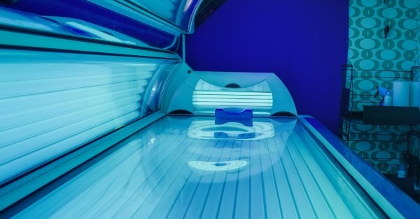 احذري أسرّة التسمير... تُسرّع الشيخوخة وتضاعف خطر السرطان 