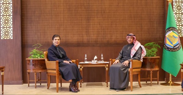 البديوي وسفيرة جمهورية العراق لدى المملكة العربية السعودية، يبحثان العلاقات الثنائية بين الجانبي 