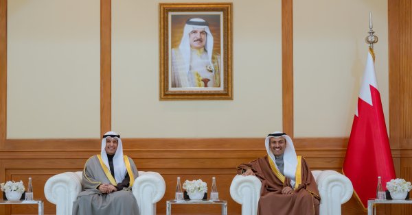 وزير الإعلام يلتقي وزير الإعلام والثقافة الكويتي ويستعرضان مسارات التعاون الإعلامي المشترك بين البلدين الشقيقين 