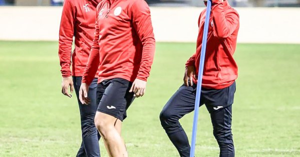 سترة يغادر إلى الكويت لمواجهة القادسية خليجيا 