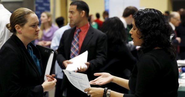 "التجمّد الكبير".. رحلة البحث عن وظيفة في 2025 تتحول إلى كابوس 