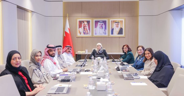 "خدمات الشورى" تناقش اقتراحًا بقانون لتحديث الإطار القانوني لحالات الإجهاض 