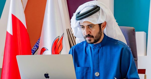 سمو الشيخ خالد بن حمد يشيد بإنجازات فريق البحرين بعام 2025 