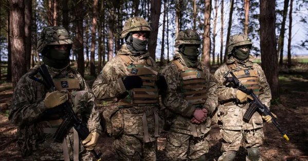 الجيش الأوكراني يعلن الانسحاب من سيفرسك.. "حفاظا على جنودنا" 