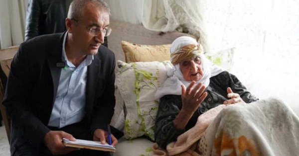 عاصرت العثمانيين.. مسنة تركية تقرر دخول الحياة السياسية بعمر 105 أعوام 