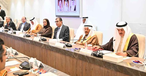 السلطتان التنفيذية والتشريعية تتوافقان على 9 مبادرات تسهم في تطوير الوضع المالي وتمويل استمرارية الدعم 