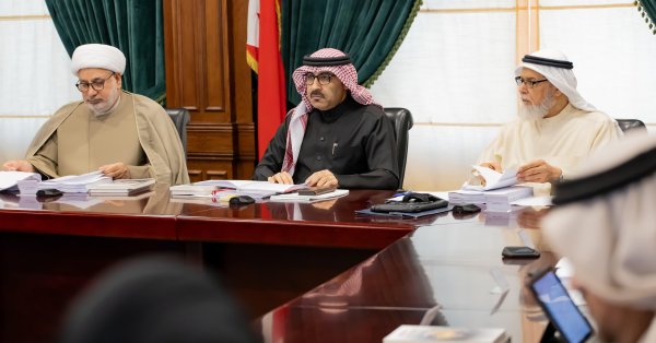 برئاسة وزير التربية والتعليم .. مجلس أمناء كلية عبد الله بن خالد للدراسات الإسلامية يعقد اجتماعه الدوري 