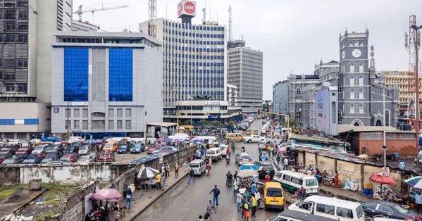 قرض إماراتي بـ 1.2 مليار دولار لنيجيريا لبناء طريق ساحلي سريع 