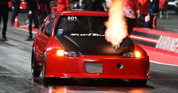 أكثر من 200 سيارة ودراجة نارية في منافسات الجولة الثانية لبطولة "الدراغ" 