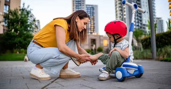 الكمادات الباردة خلال أول 48 ساعة تُعدّ العامل الأهم لتسريع شفاء الكدمات وتقليل التورم #صحيفة_البلاد 