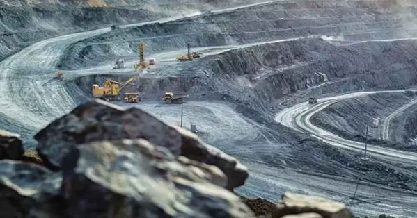 ترسية أكبر منافسة في تاريخ قطاع التعدين بالسعودية #صحيفة_البلاد 