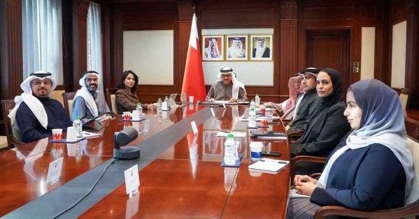 وزير الخارجية يعقد اجتماعًا مع رؤساء البعثات الدبلوماسية في الخارج بشأن عضوية مملكة البحرين في مجلس الأمن 